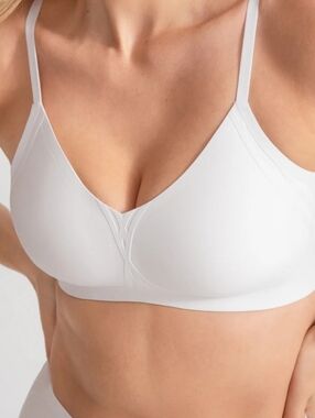 Honeylove lwbr0201 Seamless White Wireless Bra with Adjustable Straps 42C/D